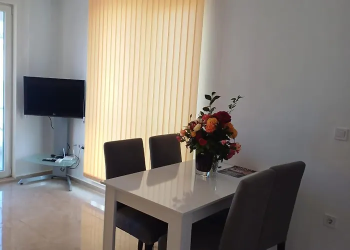 Sapphire Созопол